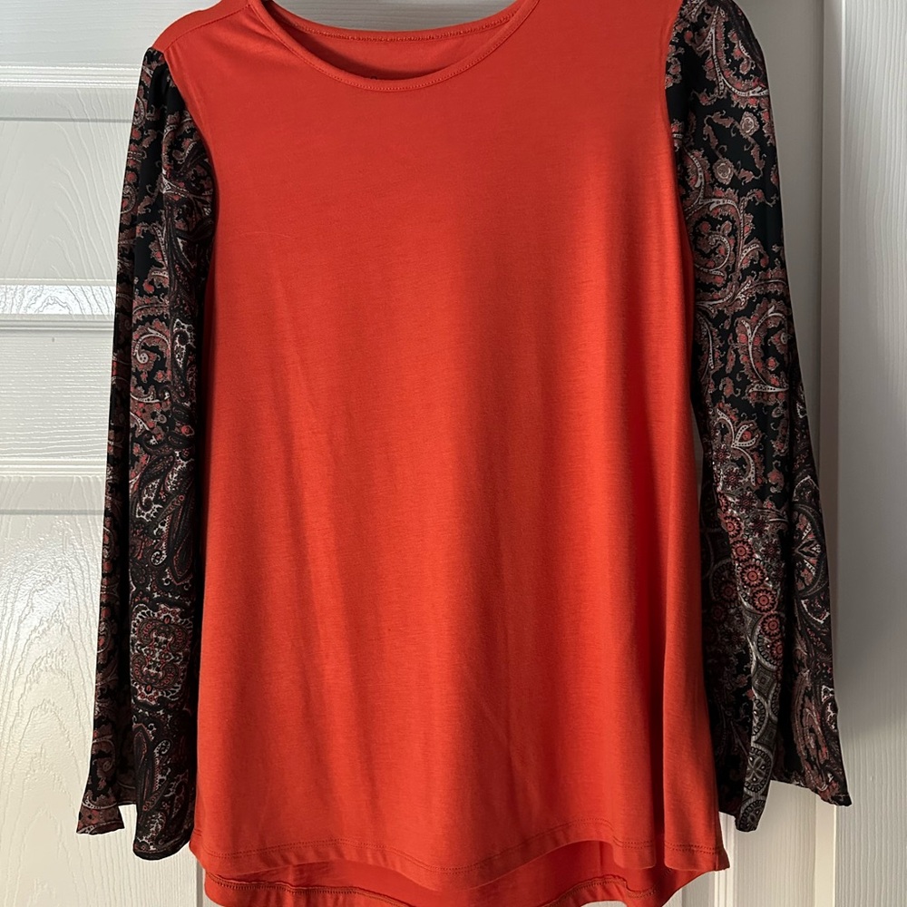 DG2 Diane Gilman Orange Long Sleeve Boxy Blouse with flowy sleeves